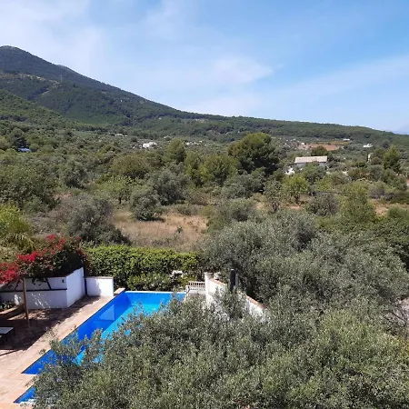 Roca Vista, Adults Only